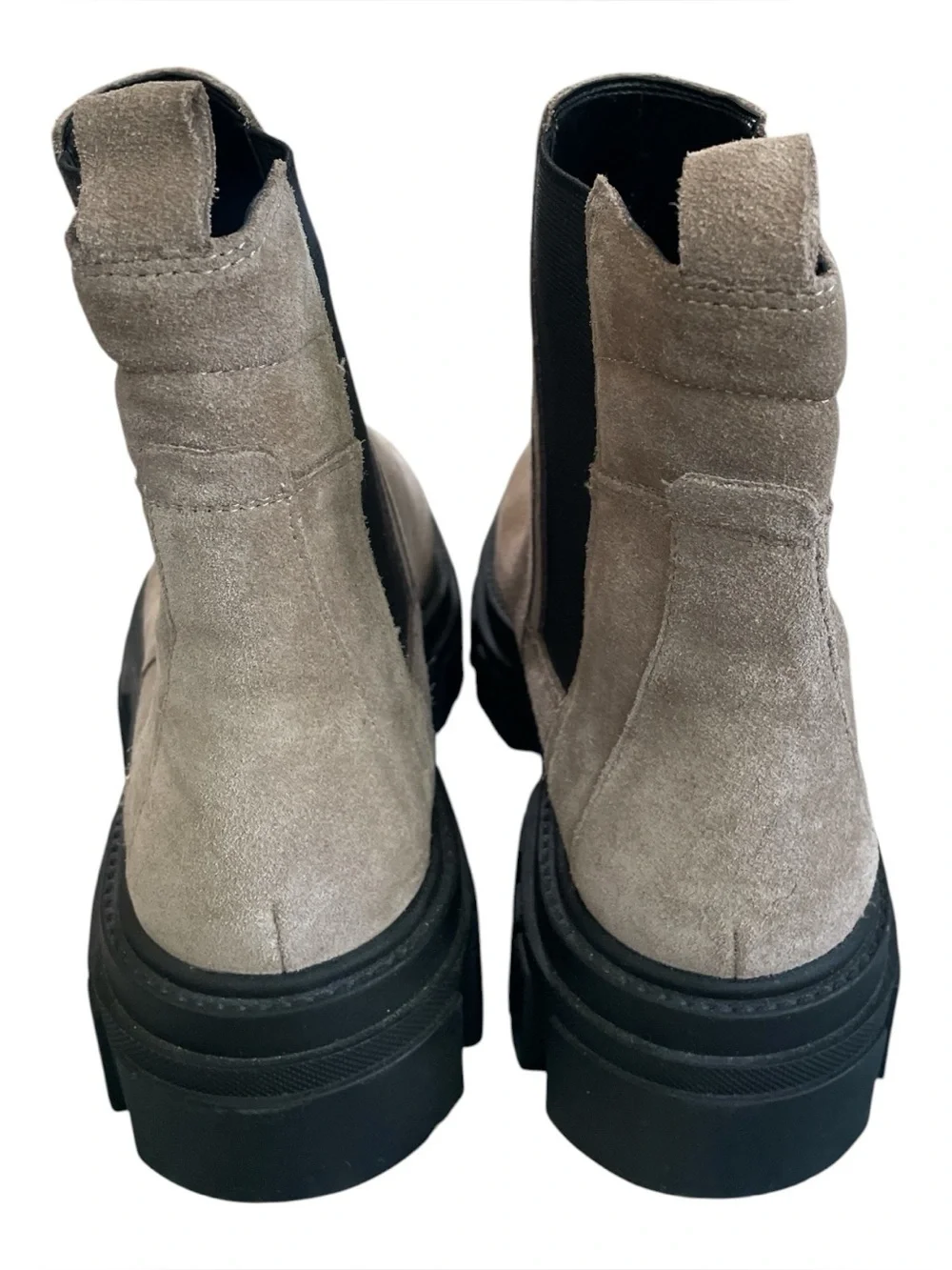 Marc Fisher Meron Tan Suede Lug Sole Chelsea Boots 7.5 Minimalist Utilitarian